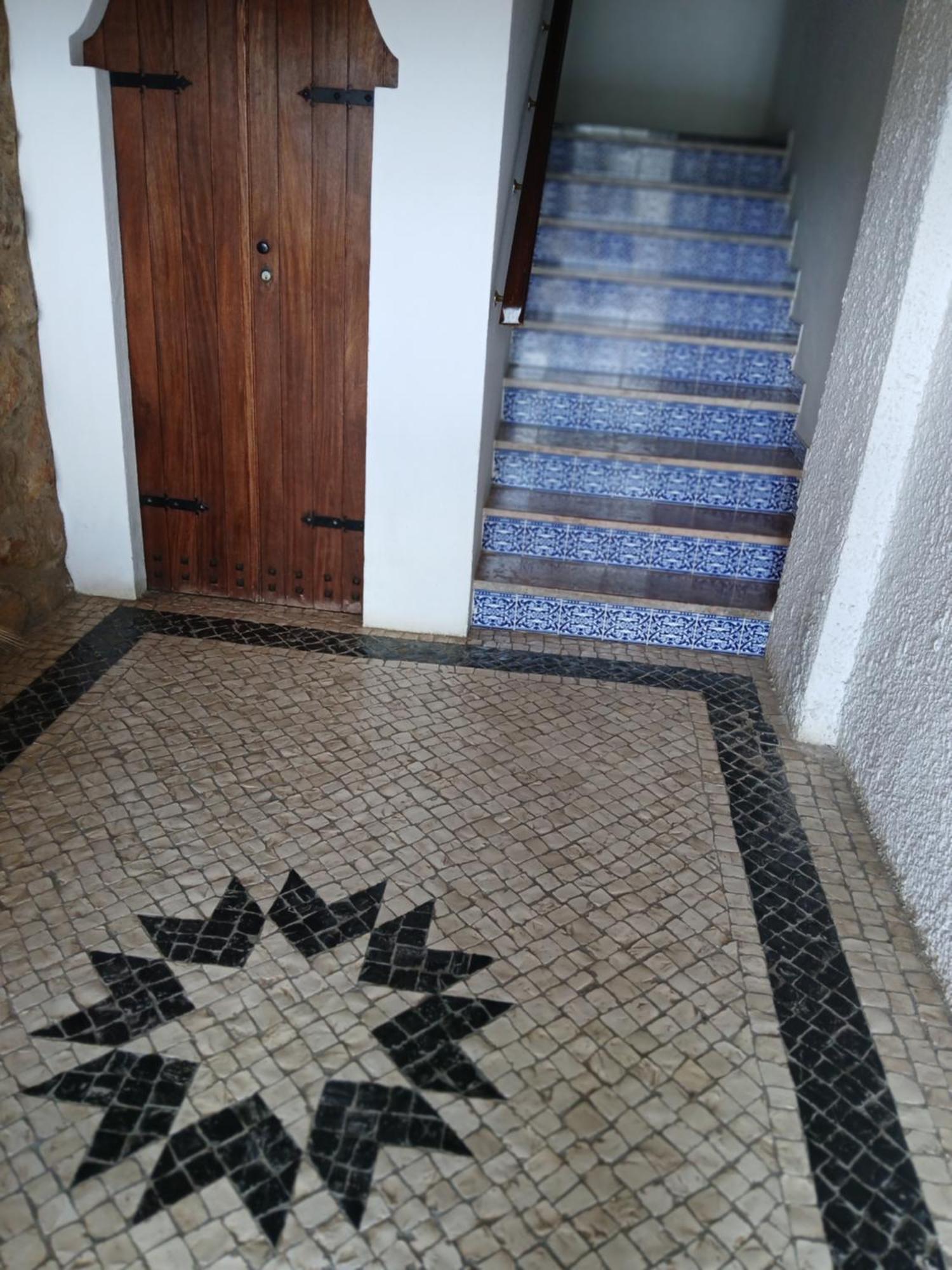 クアルテイラAzulejos Em Portugalアパートメント エクステリア 写真